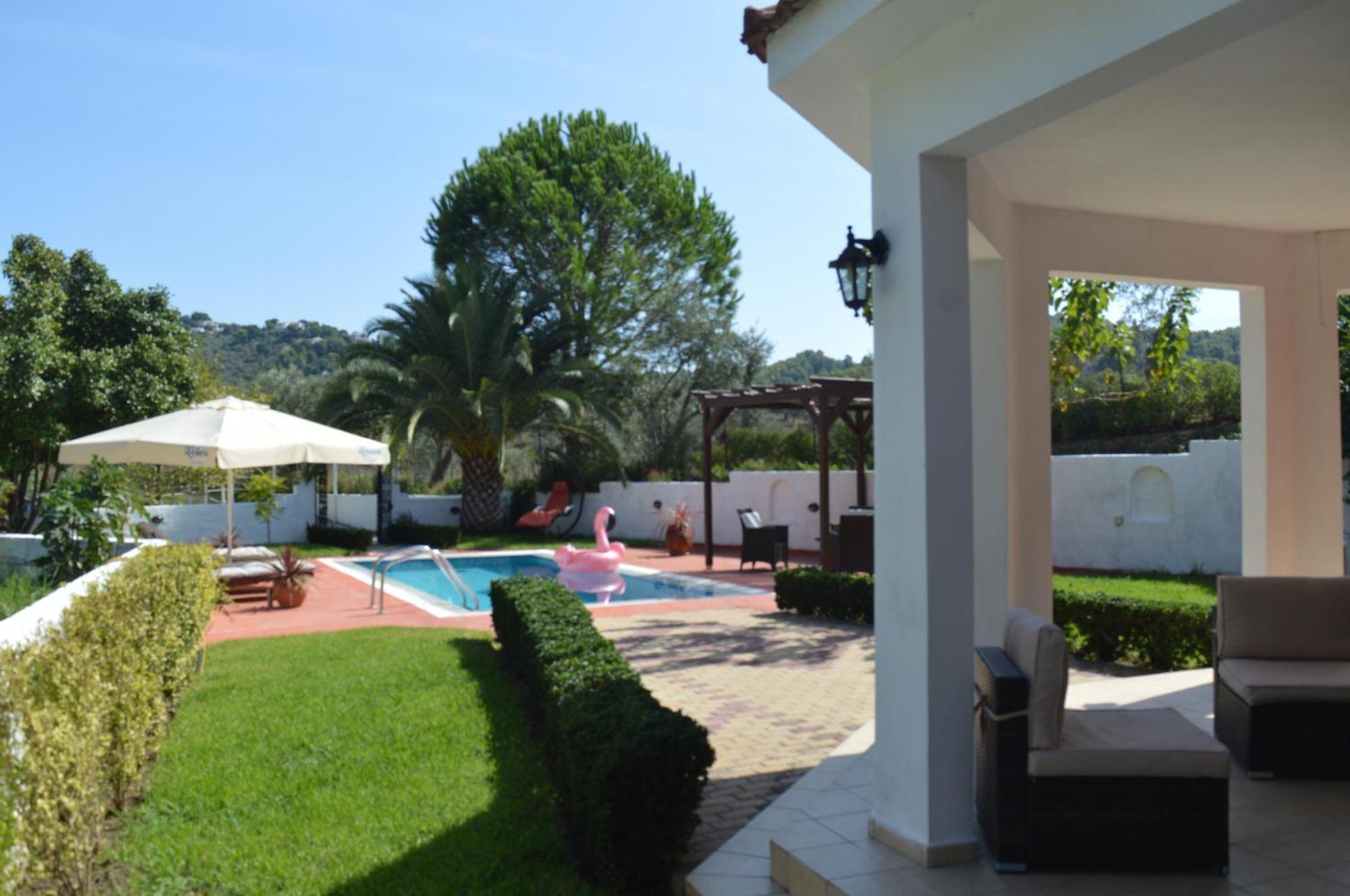 Villa Platanias 아기아 파라스케비 외부 사진